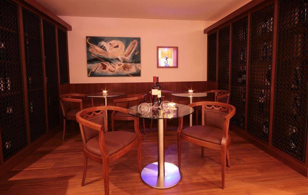 Vilola Bed and Breakfast Zambratija  Buitenkant foto