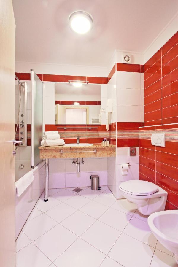 Vilola Bed and Breakfast Zambratija  Kamer foto